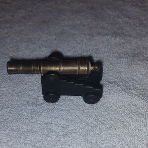 Penn Craft Miniature Black and Gold Cannon Model